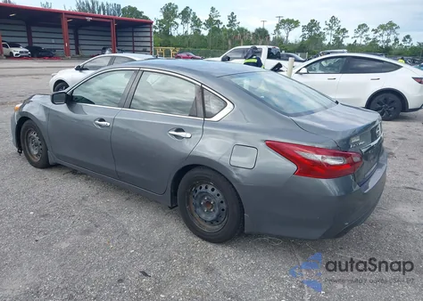 2018 Nissan Altima 2.5 S z USA, uszkodzony, nr VIN 1N4AL3AP0JC479776